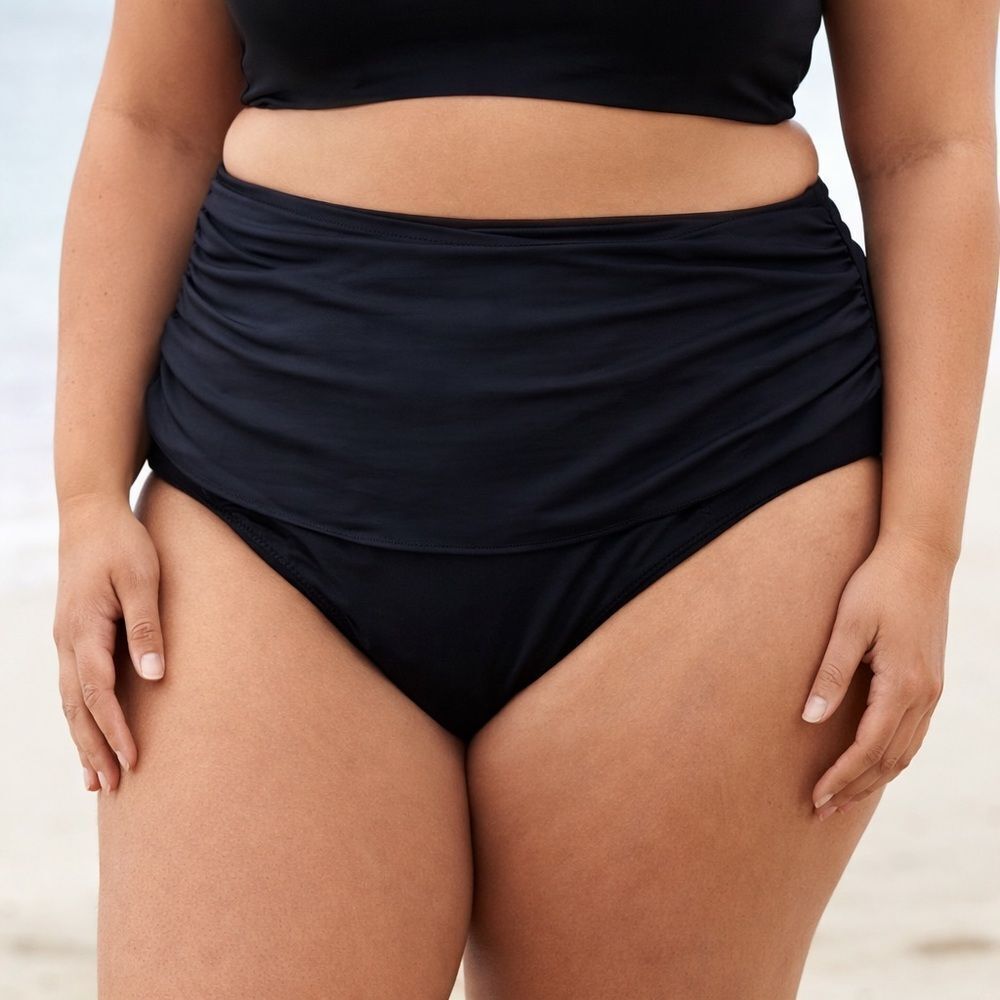 Land’s End Plus size full coverage control swim bottom ruched sides black 22W